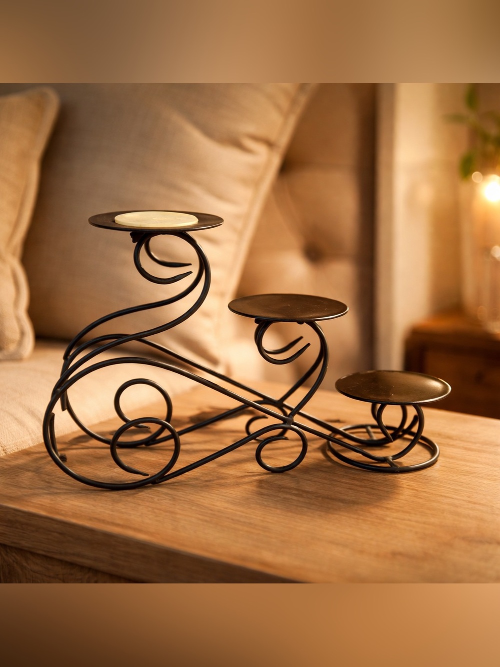 Vintage Elegant Black Metal Candle Holder